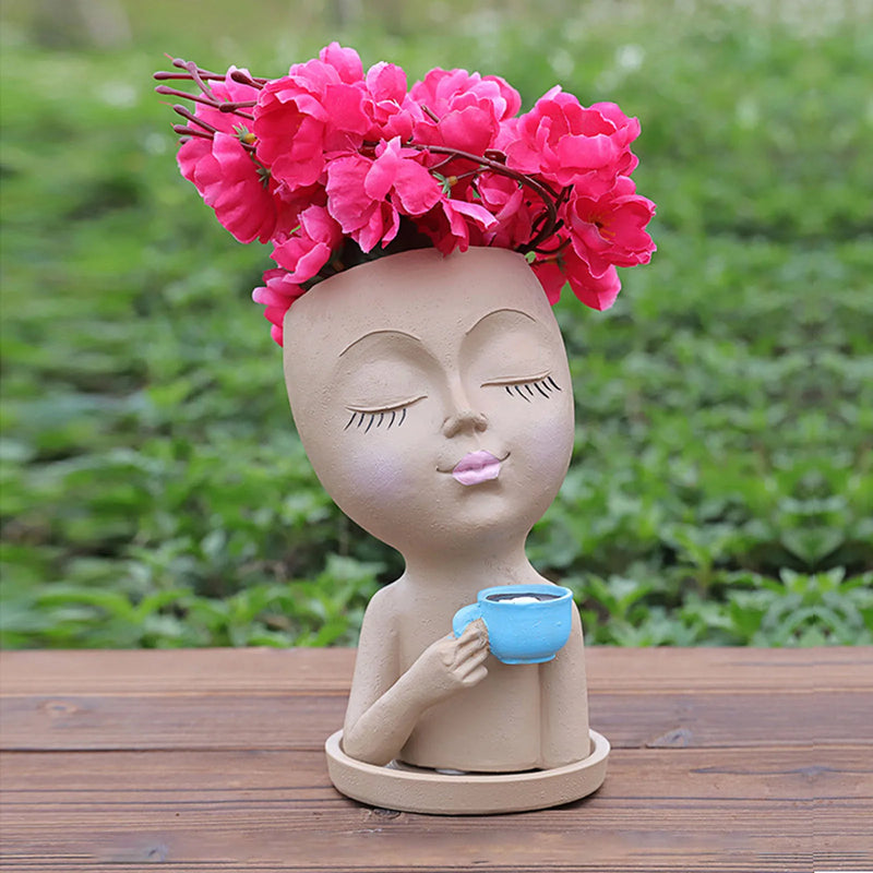 Vaso de Flores com Rosto - Rosto de Menina