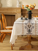 Toalha de Mesa Víntage Bordada