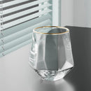 Conjunto de 4 Copos Hexagonais de Vidro - Design Exclusivo com Borda Dourada